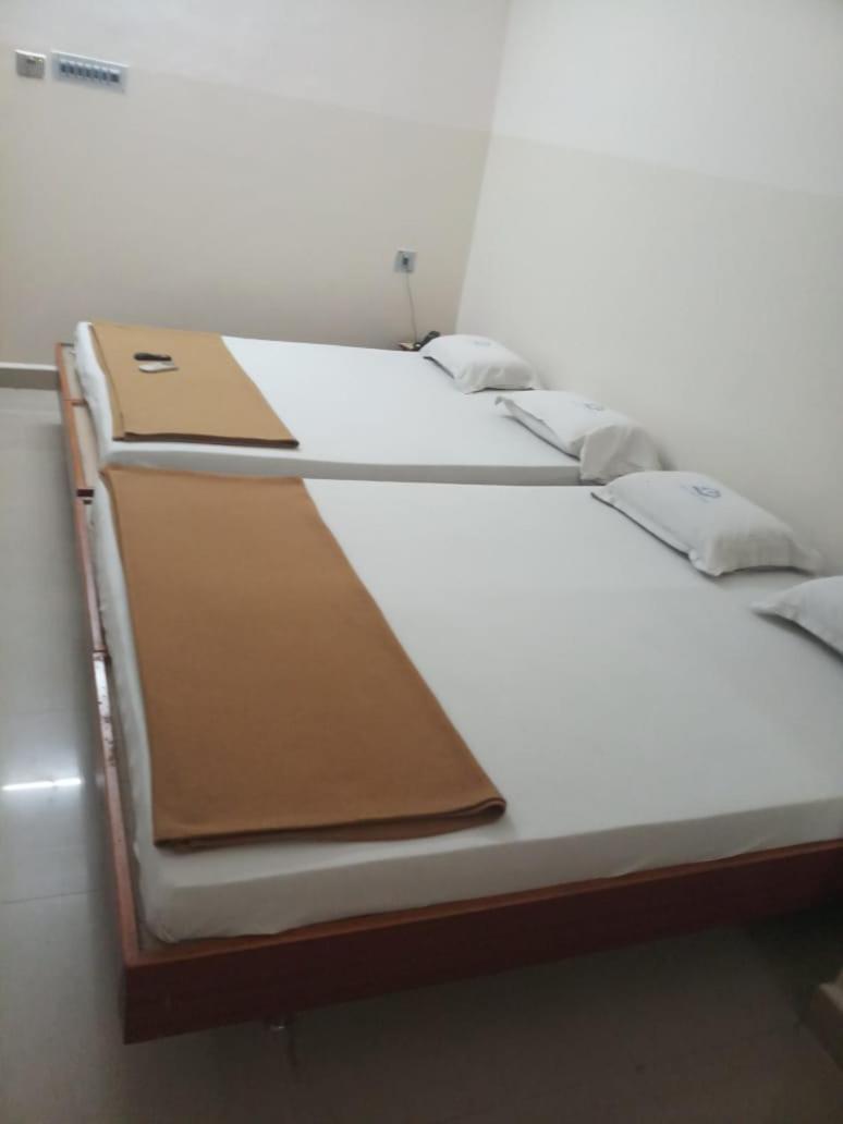 Chennai Guest House Eksteriør bilde